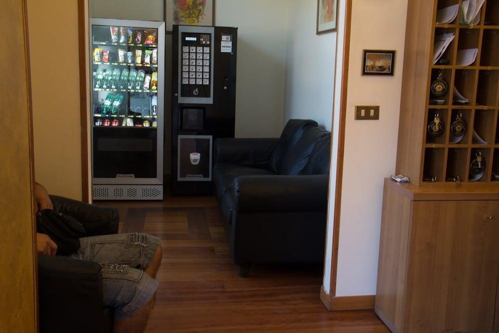 Hotel Industrial Rzym Zewnętrze zdjęcie