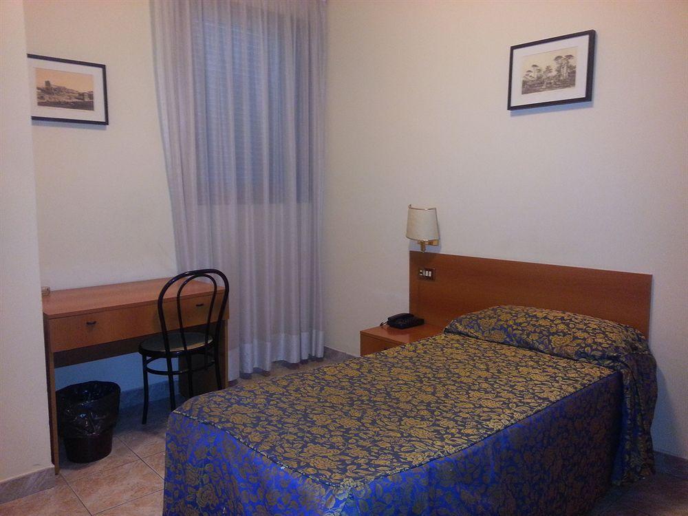 Hotel Industrial Rzym Zewnętrze zdjęcie