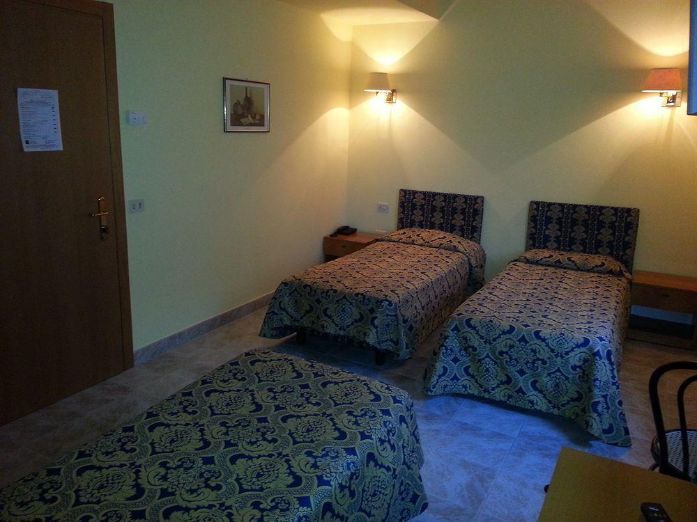 Hotel Industrial Rzym Zewnętrze zdjęcie