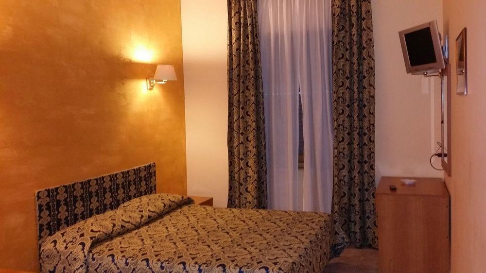 Hotel Industrial Rzym Zewnętrze zdjęcie