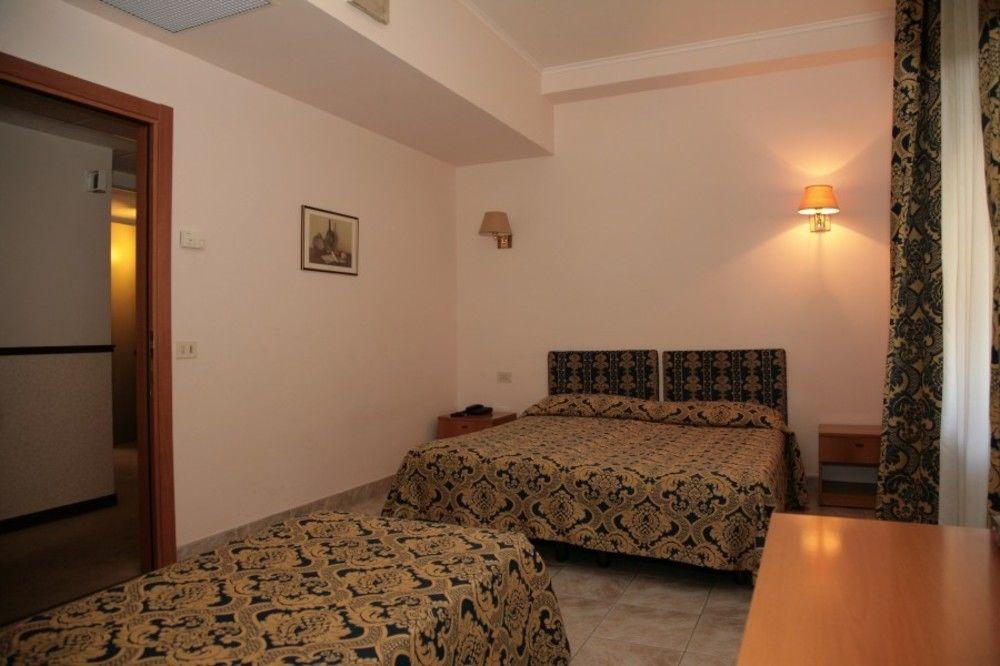 Hotel Industrial Rzym Zewnętrze zdjęcie